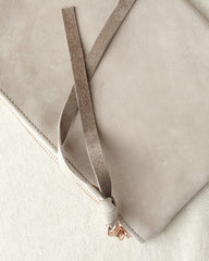 Los Carneros Clutch